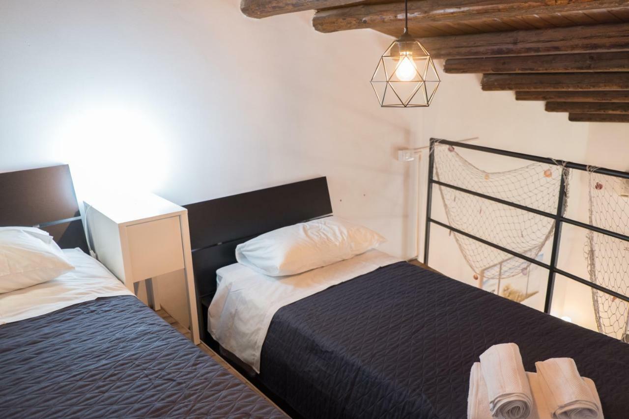 Centro Storico Casa Dell'Orologio Apartment Palermo Luaran gambar