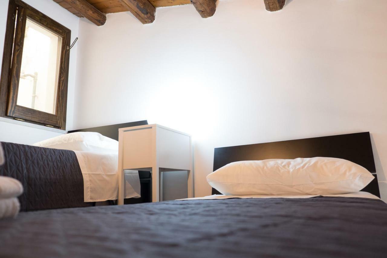 Centro Storico Casa Dell'Orologio Apartment Palermo Luaran gambar