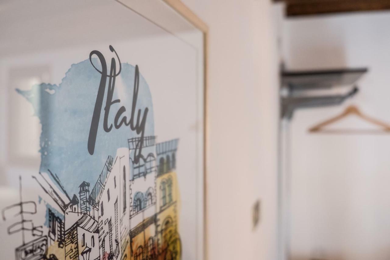 Centro Storico Casa Dell'Orologio Apartment Palermo Luaran gambar